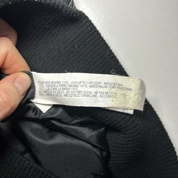 Basics of The TRF Collection Women’s Black puffer vest Size large - Picture 6 of 10